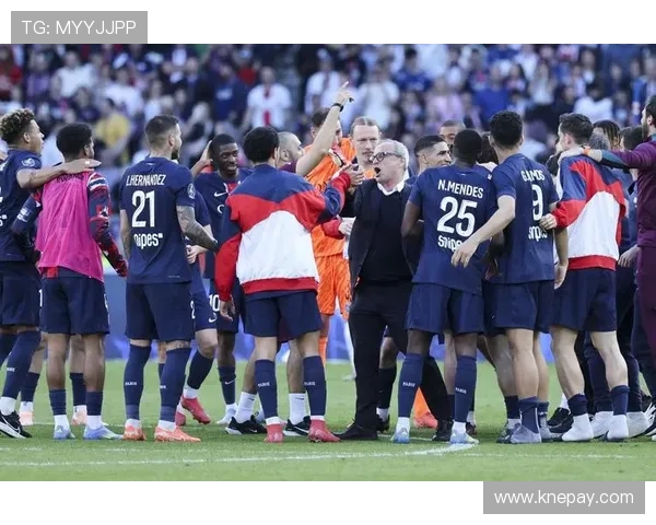 斯特拉斯堡对阵南特激战前瞻两队状态分析与历史对决回顾